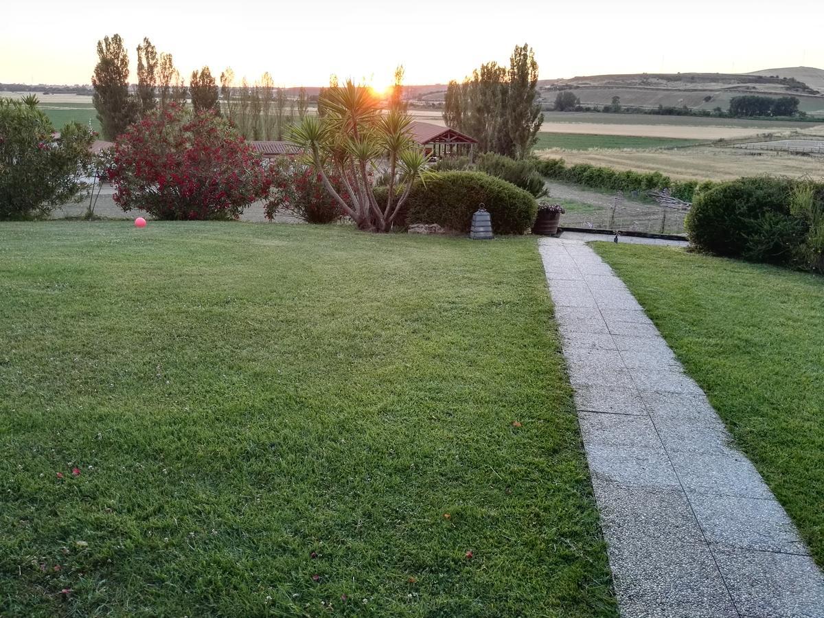 Casale Farnesiana B&B Tarquinia Exterior foto