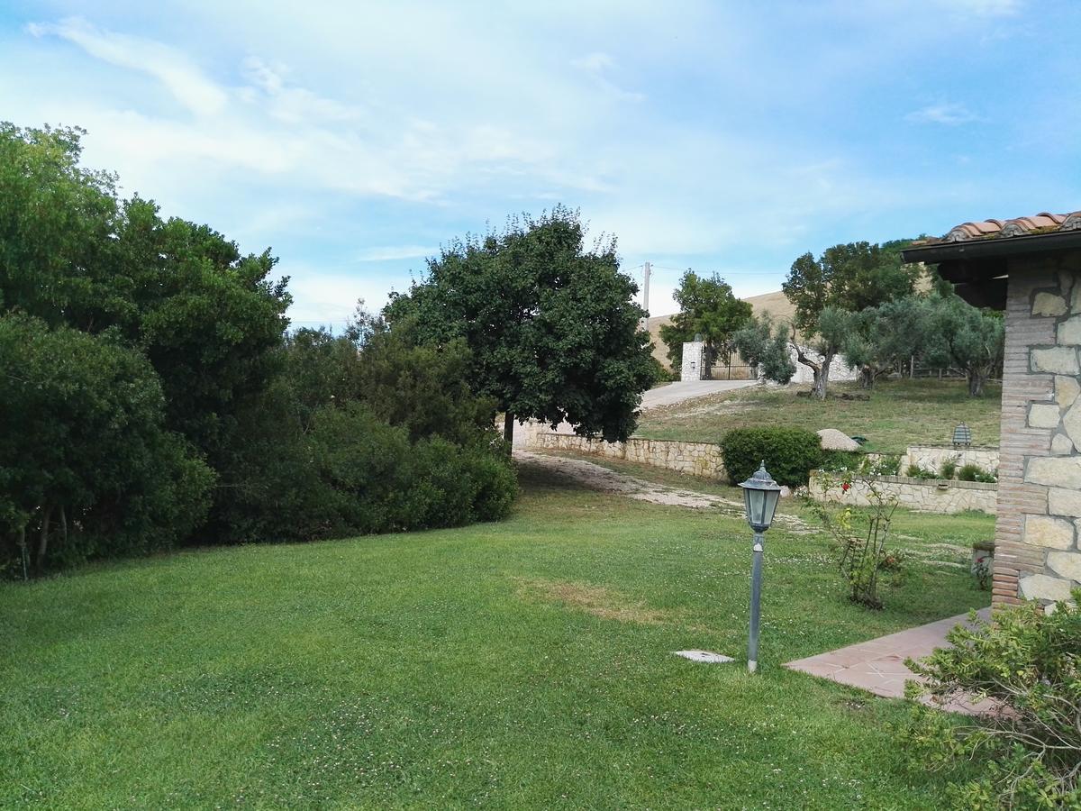 Casale Farnesiana B&B Tarquinia Exterior foto